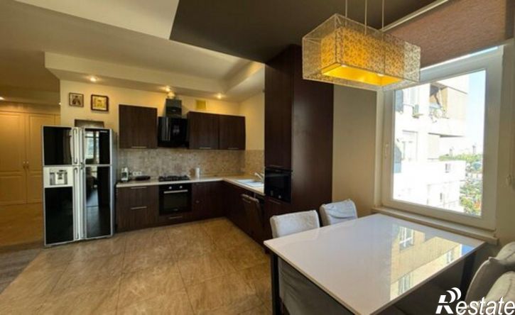 3-комн квартира улица Красных Партизан, 14Б,  д. 14Б