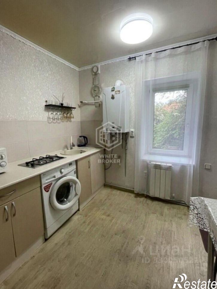 1-комн квартира Таврическая улица, 10,  д. 10