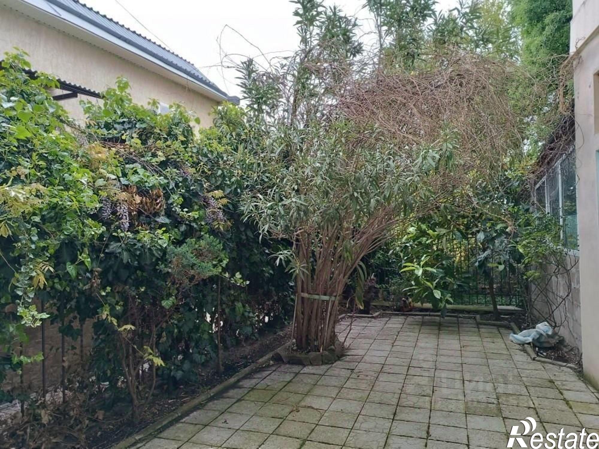 Купить дачу, дом, коттедж за 17 500 000 рублей на Алупкинское шоссе, 28