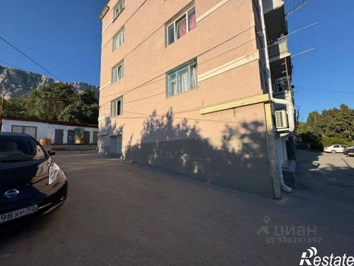 Торговое помещение Ялта г, Алупка г., Парковое шоссе, 1