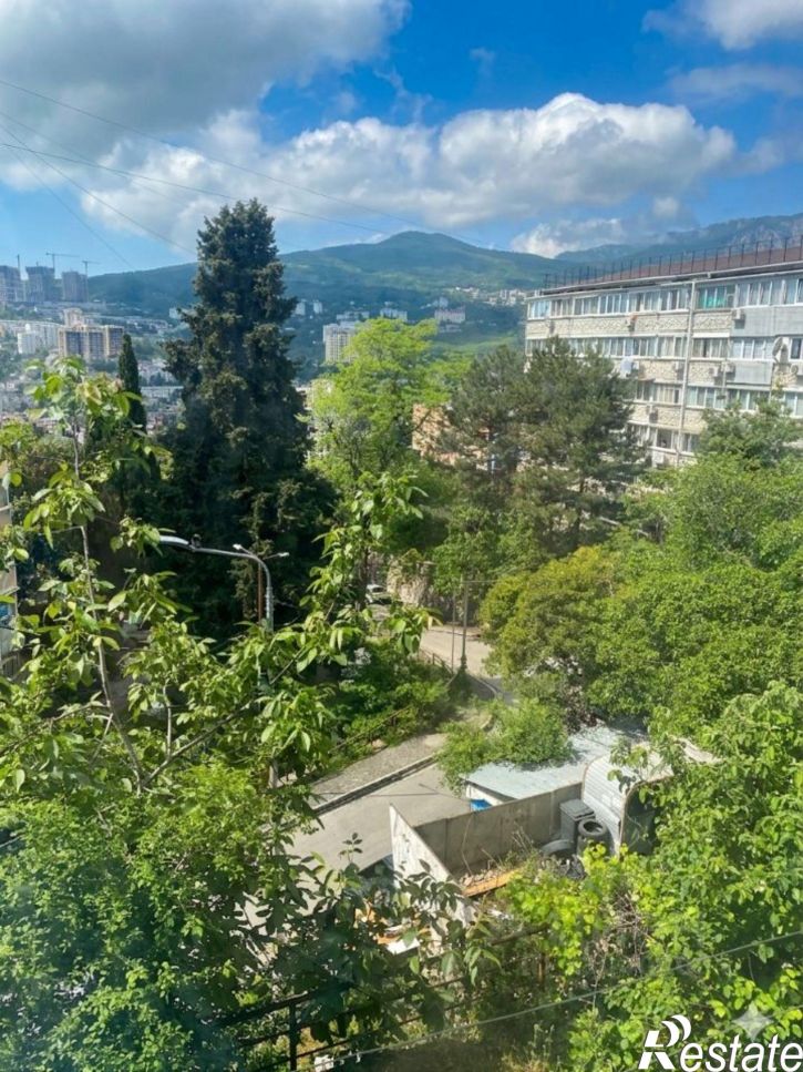 3-комн квартира улица Халтурина, 18,  д. 18