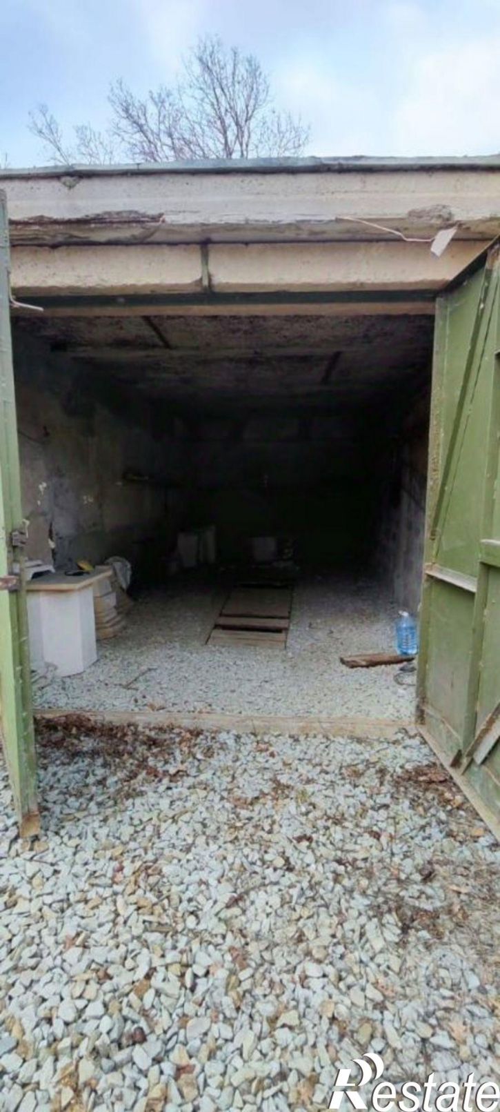 Гараж/парковка ул Ленинградская, 34,  д. 34