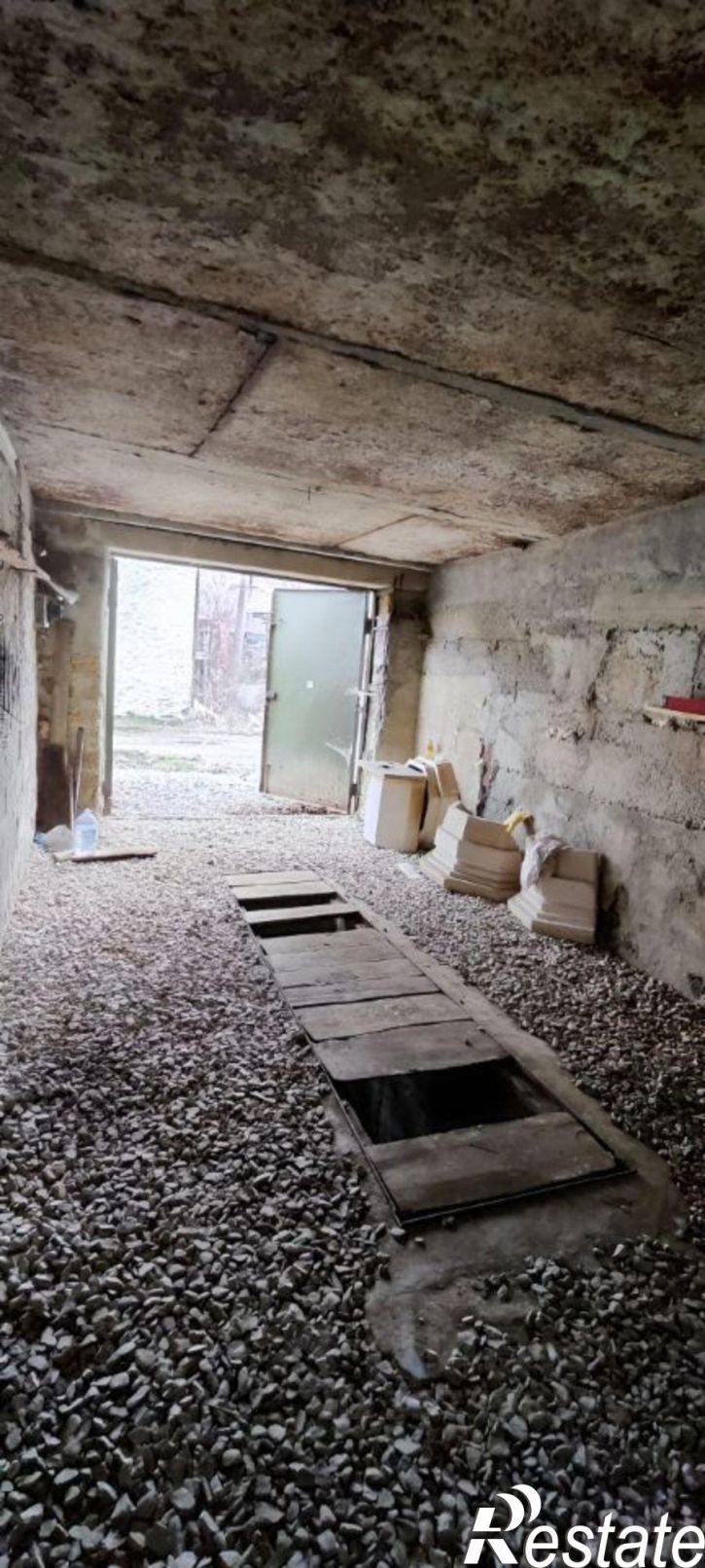 Гараж/парковка ул Ленинградская, 34,  д. 34