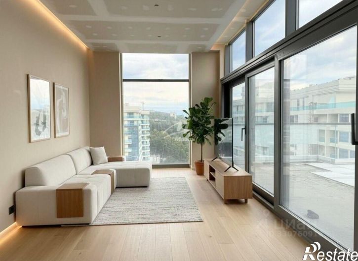 4-комн квартира улица Дражинского, 35,  д. 35