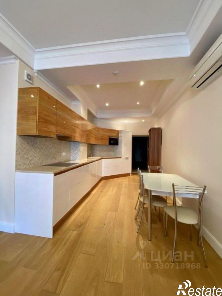 2-комн квартира г Ялта, пгт Ореанда, д 60Г