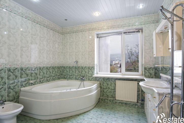 4-комн квартира ул Свердлова, 32 13,  д. 32 13,  к. 13