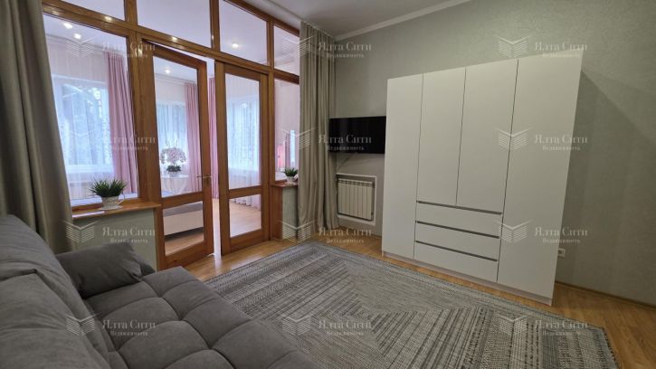 2-комн квартира Кирова ул., 12