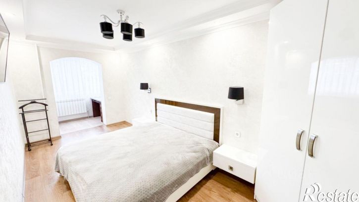 3-комн квартира улица Горького, 16,  д. 16