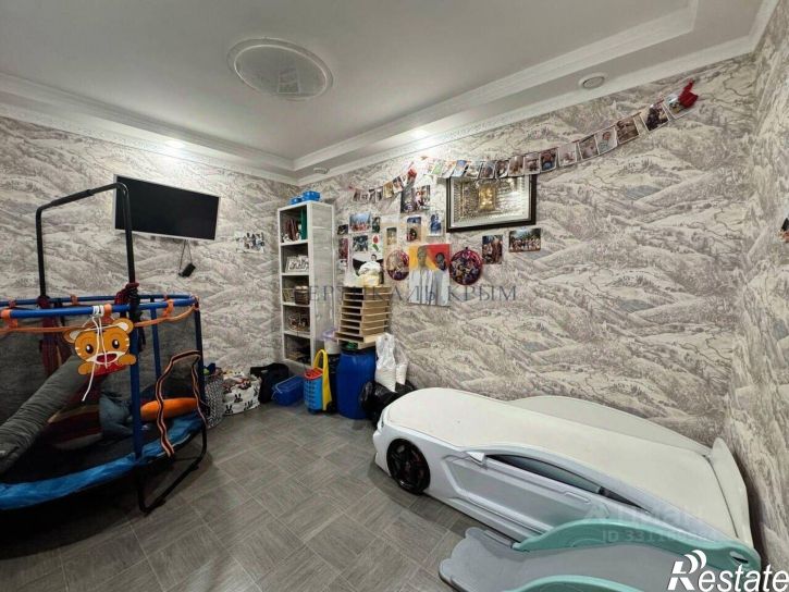 4-комн квартира ул Дарсановская, 12,  д. 12