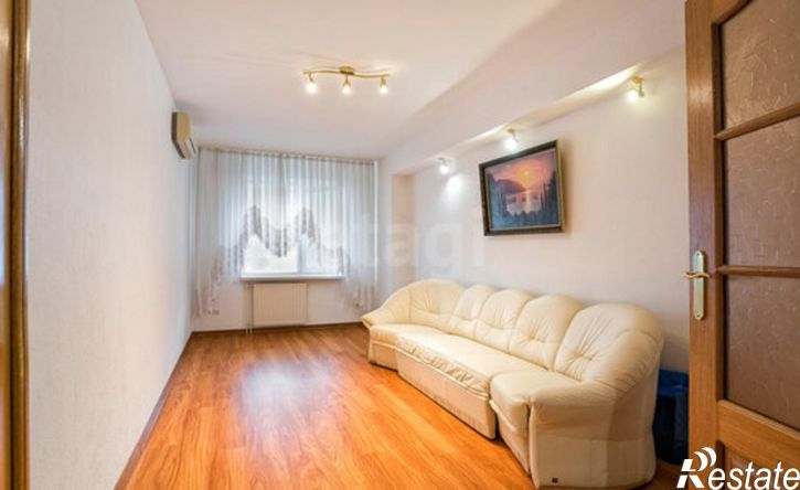3-комн квартира улица Дзержинского, 3,  д. 3