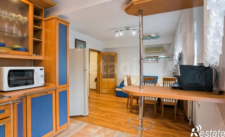 3-комн квартира улица Дзержинского, 3,  д. 3