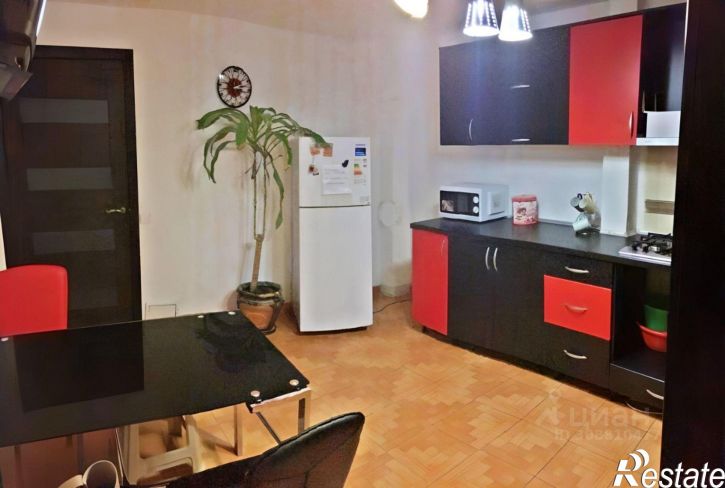 2-комн квартира улица Тренёва, 3,  д. 3