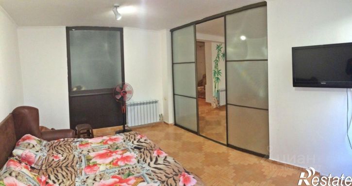 2-комн квартира улица Тренёва, 3,  д. 3