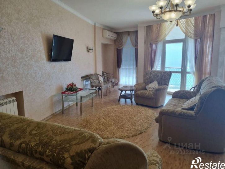 3-комн квартира наб им А.С.Пушкина, 17Б,  д. 17Б