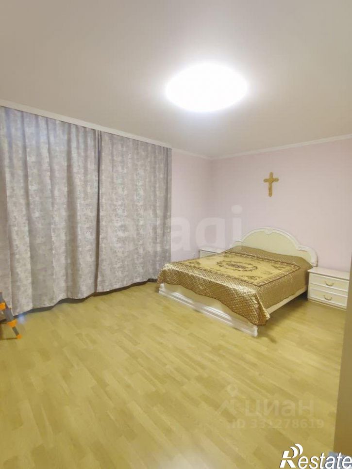 4-комн квартира улица Манагарова, 4,  д. 4