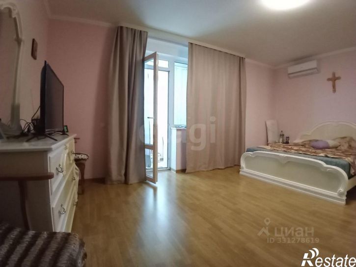 4-комн квартира улица Манагарова, 4,  д. 4