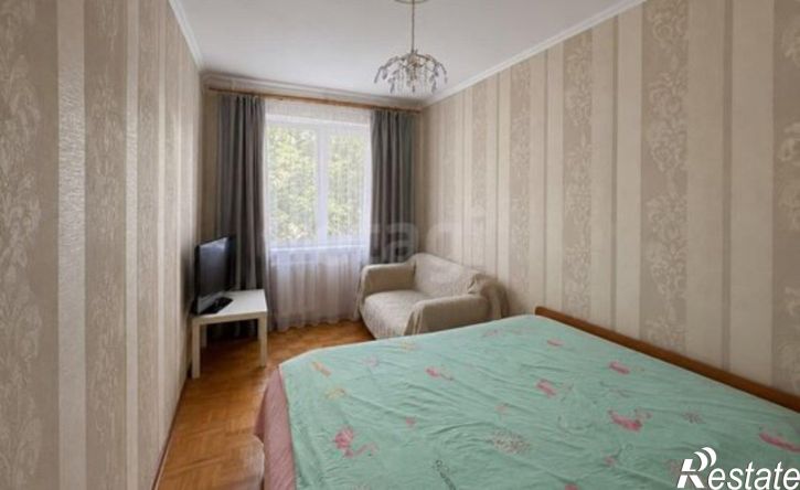 3-комн квартира ул Сурикова Василия, 18,  д. 18