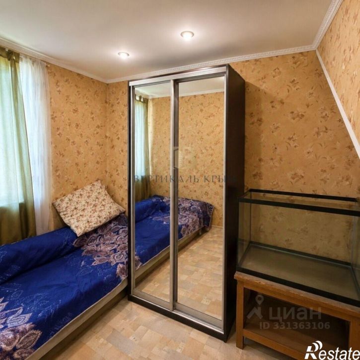 3-комн квартира ул Толстого, 1,  д. 1