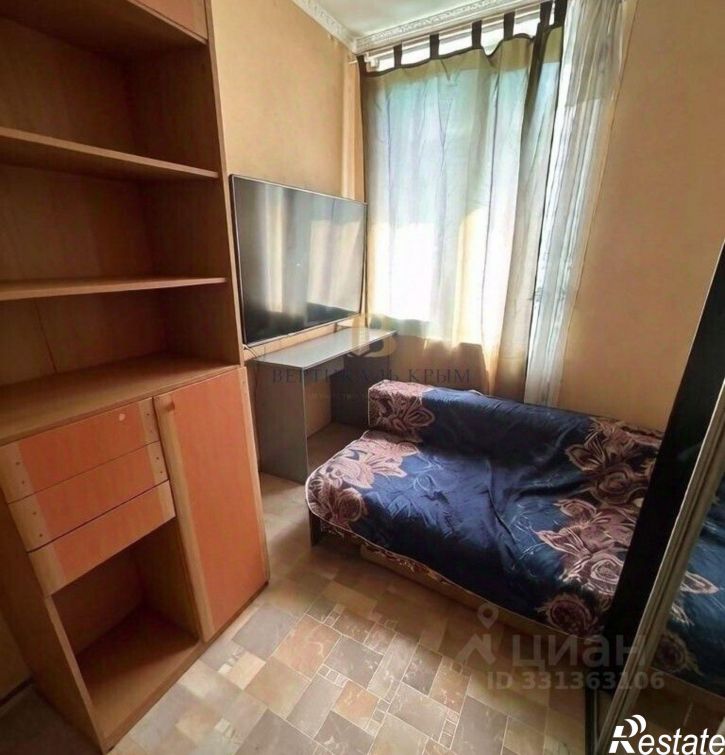 3-комн квартира ул Толстого, 1,  д. 1
