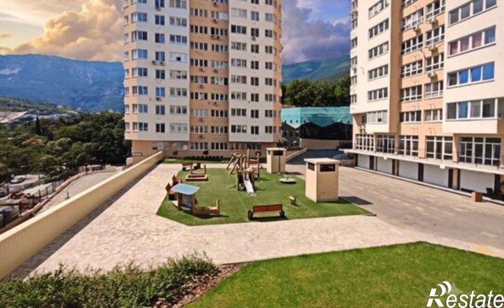 3-комн квартира улица Кирова, 155А к2,  д. 155А к2