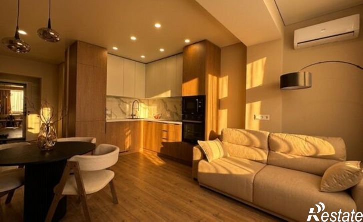 3-комн квартира улица Кирова, 155А к2,  д. 155А к2