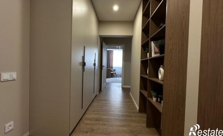 3-комн квартира улица Кирова, 155А к2,  д. 155А к2