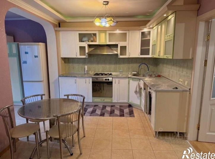 3-комн квартира улица Дзержинского, 30,  д. 30