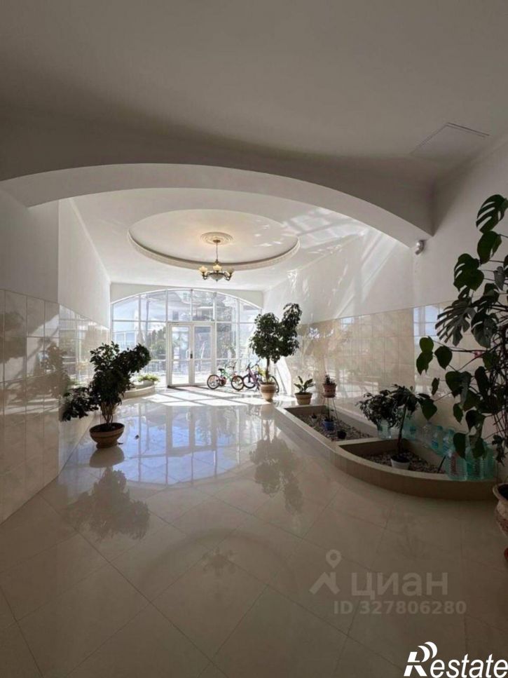 3-комн квартира улица Войкова, 20,  д. 20
