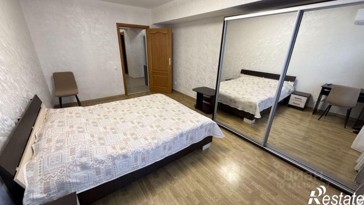 3-комн квартира улица Дзержинского, 3,  д. 3