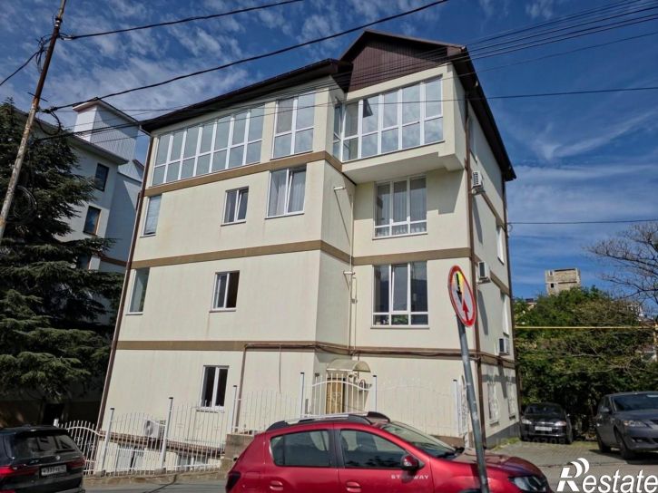 4-комн квартира Ялта, улица Достоевского, 18Д