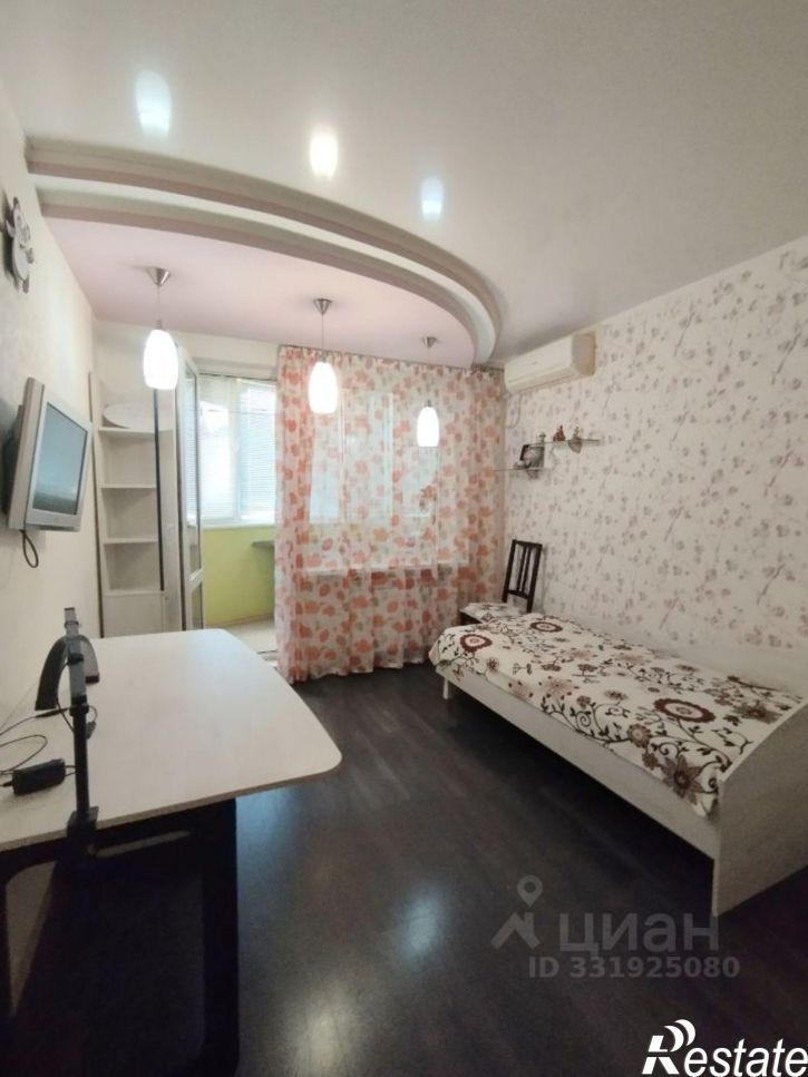 3-комн квартира ул Дзержинского, 33 3,  д. 33 3,  к. 3