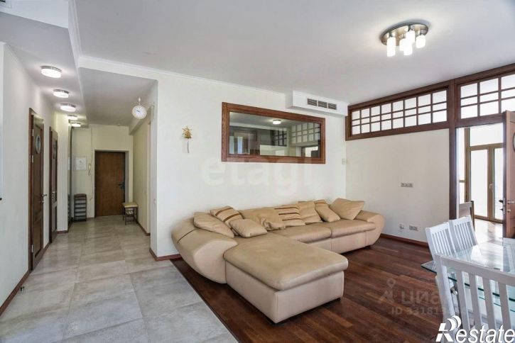 4-комн квартира ул Строителей, 11А,  д. 11А