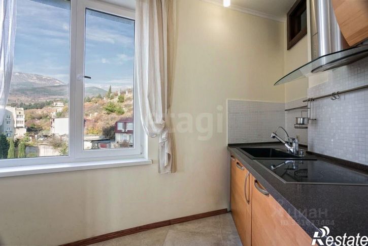 4-комн квартира ул Строителей, 11А,  д. 11А