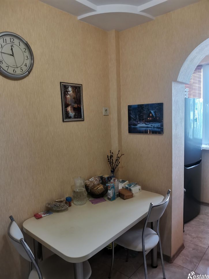 Комната Маяковского, 12