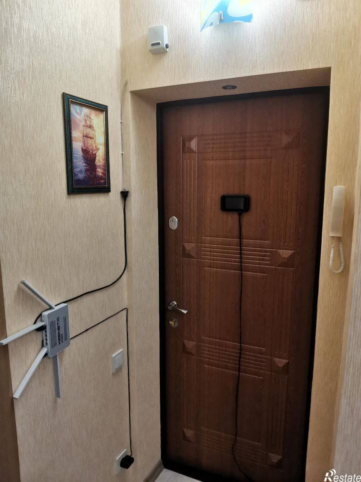Комната Маяковского, 12