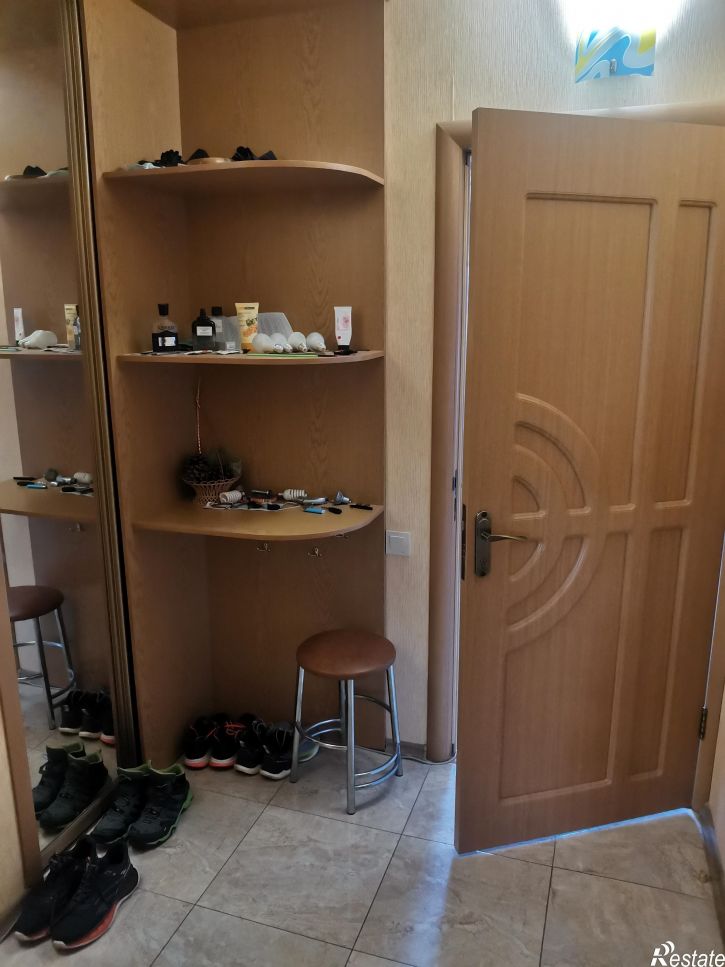 Комната Маяковского, 12