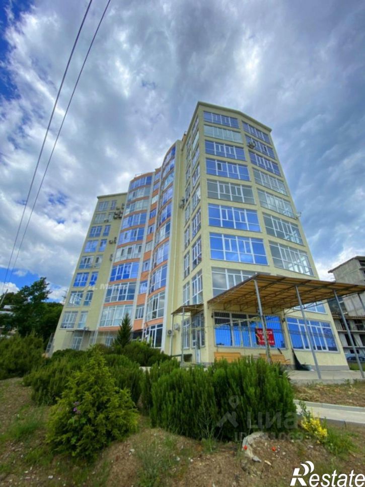 3-комн квартира ул Авроры, 12,  д. 12