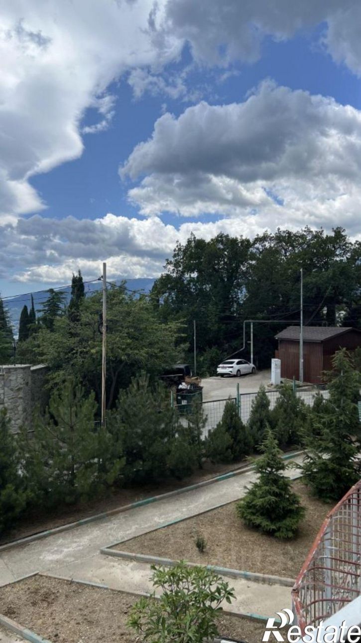 3-комн квартира ул Авроры, 12,  д. 12