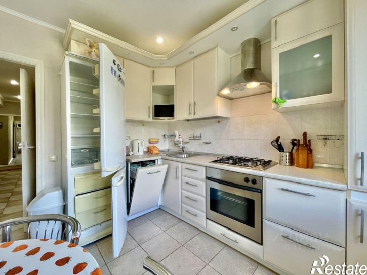 3-комн квартира ул Свердлова, 32 13,  д. 32 13,  к. 13