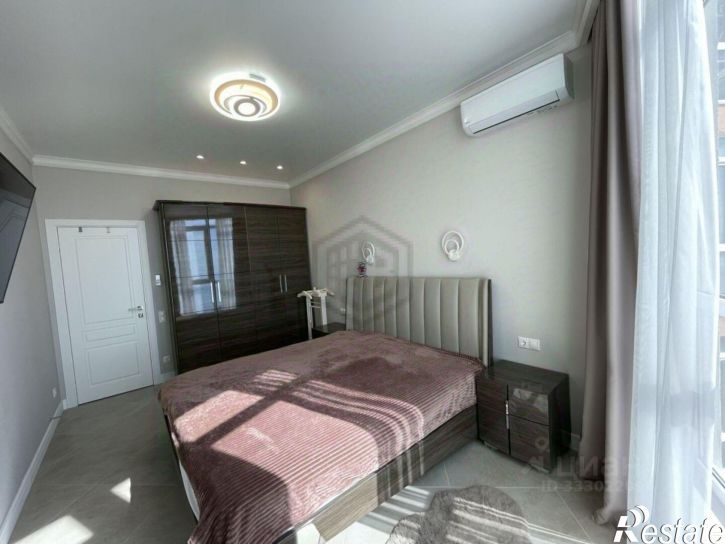 3-комн квартира ул Авроры, 12,  д. 12