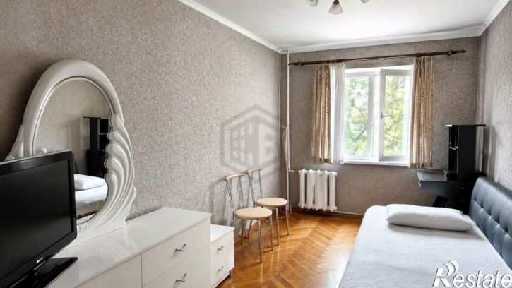 2-комн квартира ул Дзержинского, 2,  д. 2