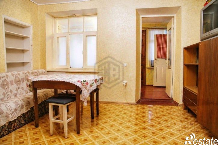 3-комн квартира ул Ульянова Дмитрия, 44,  д. 44