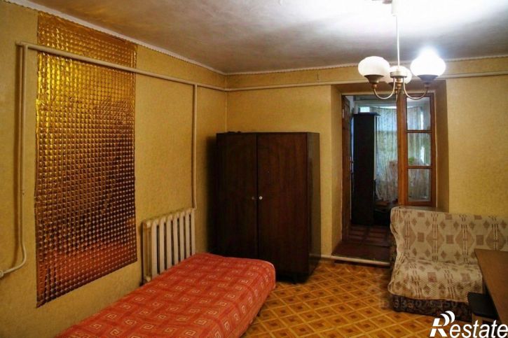 3-комн квартира ул Ульянова Дмитрия, 44,  д. 44
