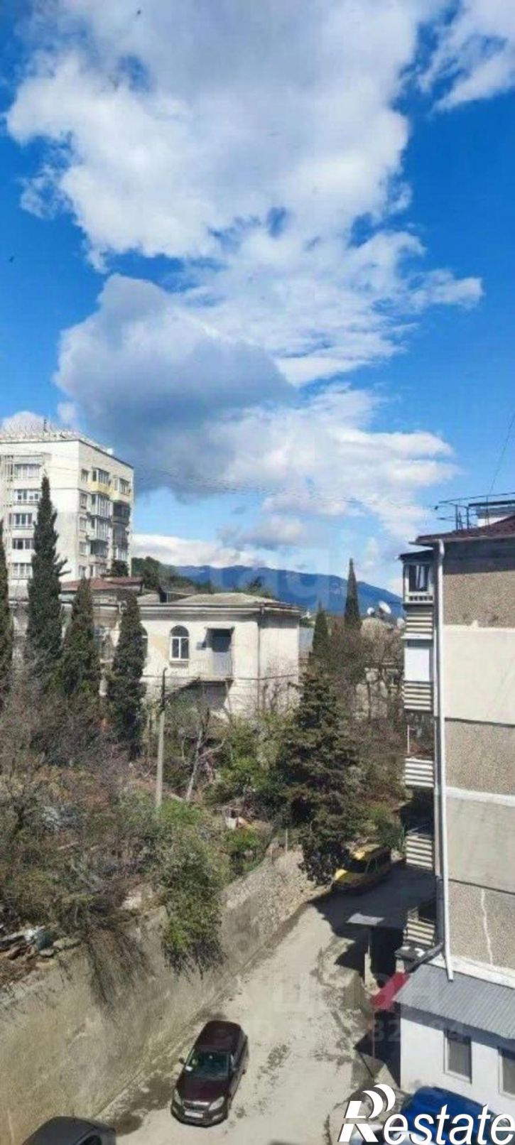 2-комн квартира ул 40 лет Октября, 1,  д. 1