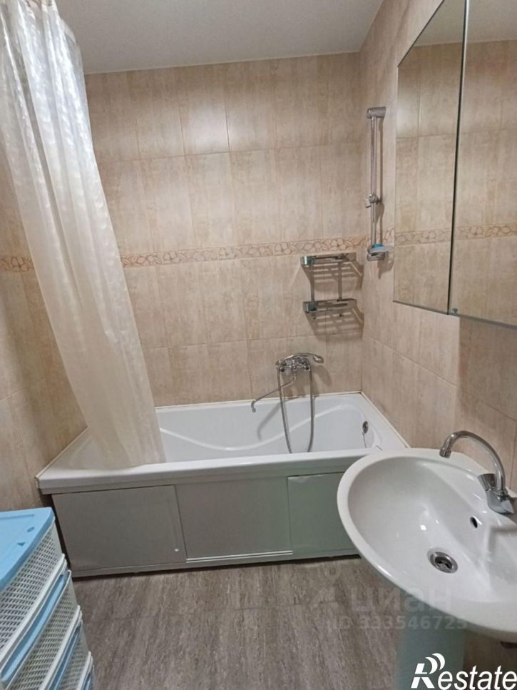3-комн квартира ул Блюхера, 58,  д. 58
