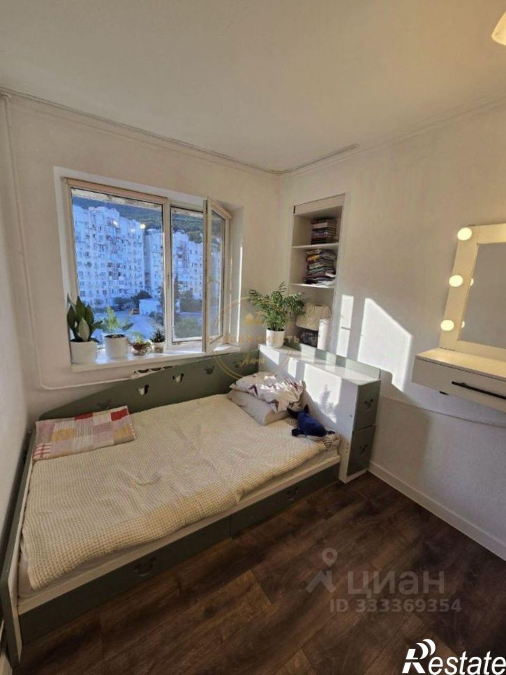 3-комн квартира улица Крупской, 50 к1,  д. 50 к1