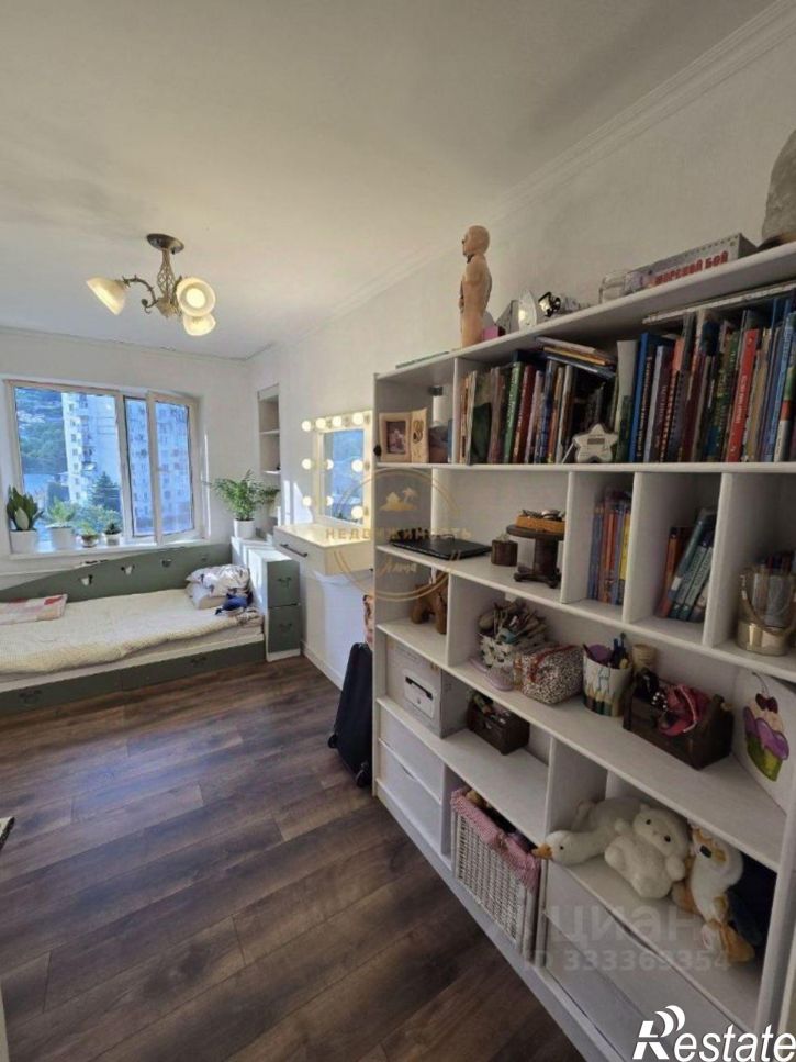 3-комн квартира улица Крупской, 50 к1,  д. 50 к1