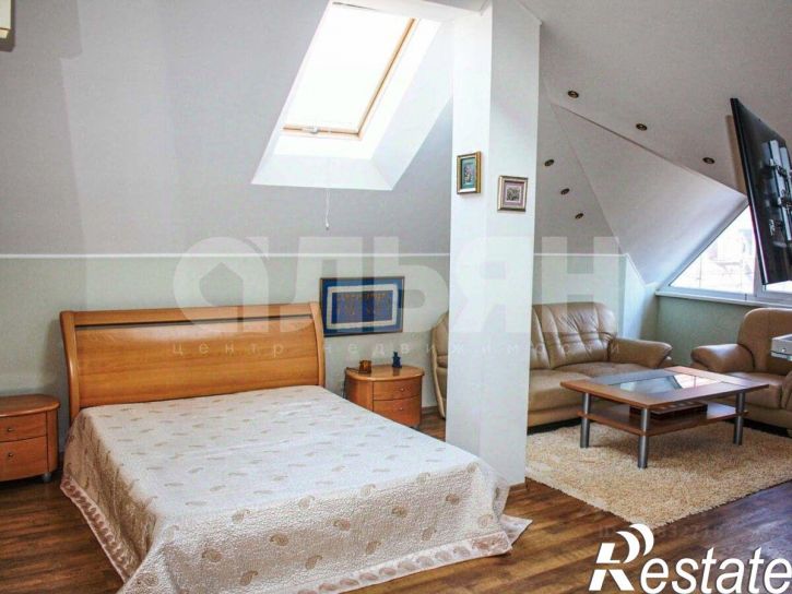 4-комн квартира улица Свердлова, 48 к4,  д. 48 к4