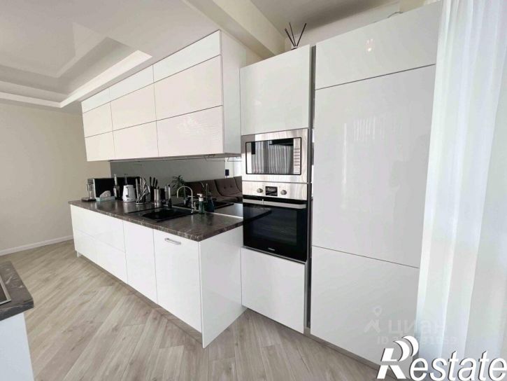 4-комн квартира улица Кривошты, 11А,  д. 11А