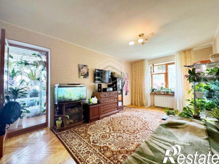 2-комн квартира Ореховая улица, 1,  д. 1